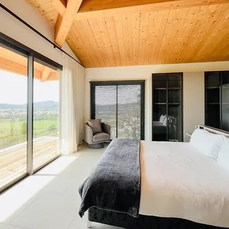 Moderne De 500 M2 A 7 Km De St Tropez